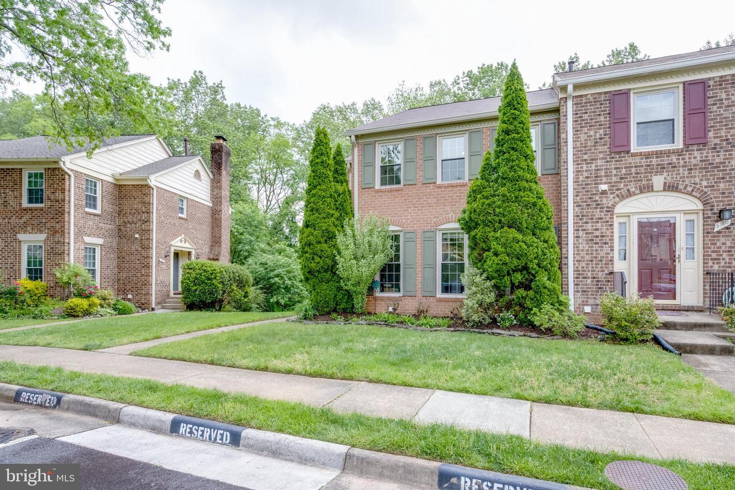 5182 KIMSCOTT CT, ANNANDALE, Virginia 22003, 3 Bedrooms Bedrooms, ,3 BathroomsBathrooms,Residential,For sale,5182 KIMSCOTT CT,VAFX2233914 MLS # VAFX2233914