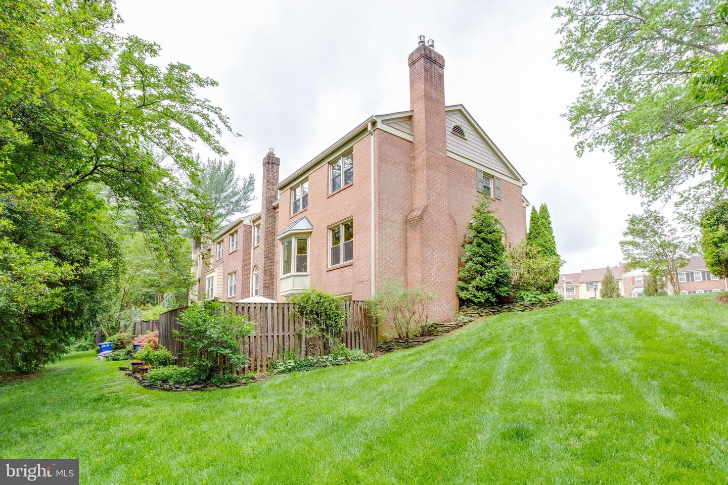 5182 KIMSCOTT CT, ANNANDALE, Virginia 22003, 3 Bedrooms Bedrooms, ,3 BathroomsBathrooms,Residential,For sale,5182 KIMSCOTT CT,VAFX2233914 MLS # VAFX2233914