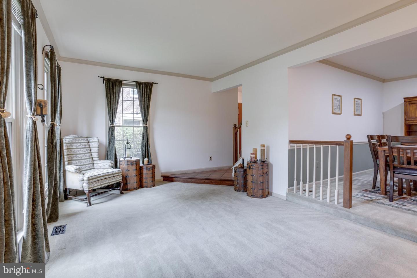 5182 KIMSCOTT CT, ANNANDALE, Virginia 22003, 3 Bedrooms Bedrooms, ,3 BathroomsBathrooms,Residential,For sale,5182 KIMSCOTT CT,VAFX2233914 MLS # VAFX2233914