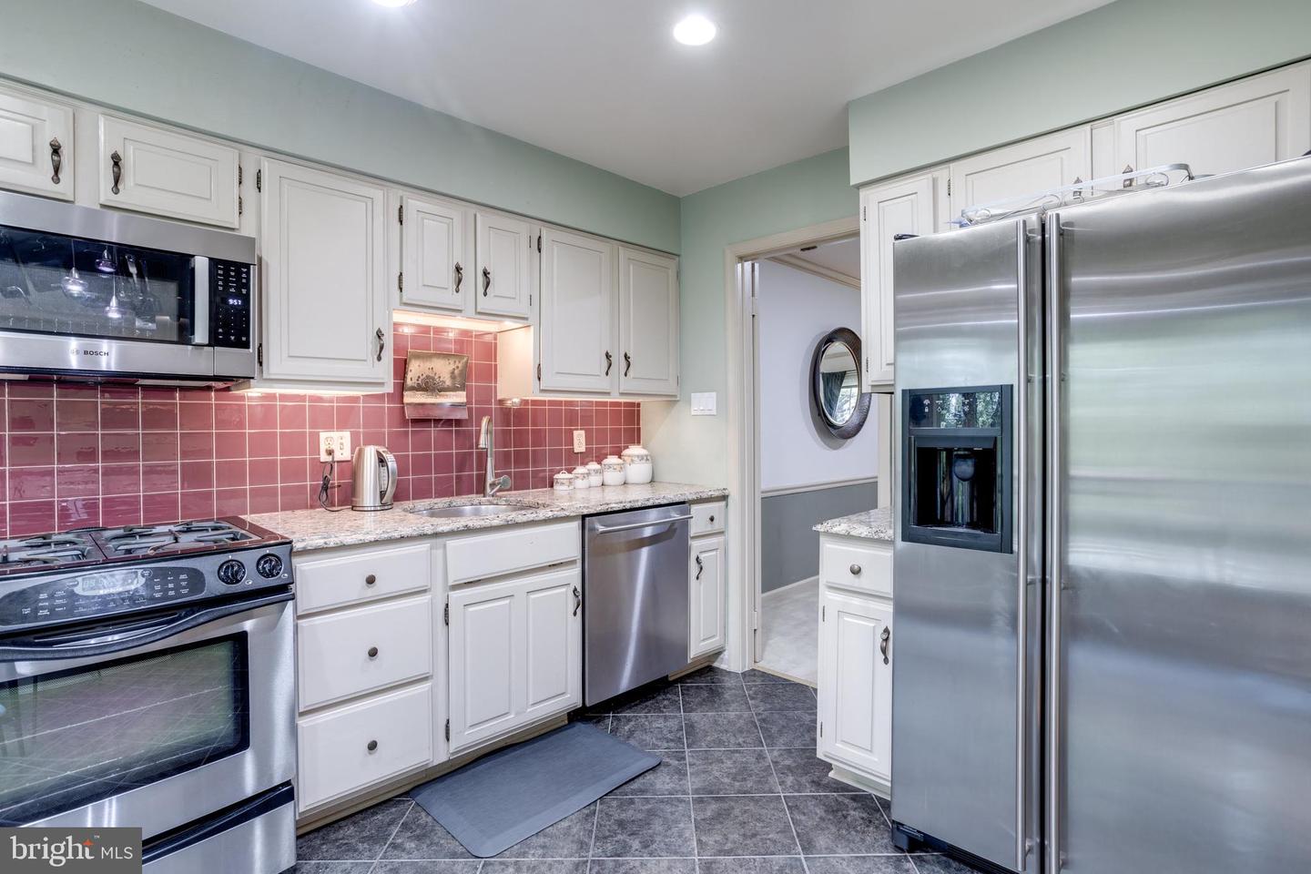 5182 KIMSCOTT CT, ANNANDALE, Virginia 22003, 3 Bedrooms Bedrooms, ,3 BathroomsBathrooms,Residential,For sale,5182 KIMSCOTT CT,VAFX2233914 MLS # VAFX2233914