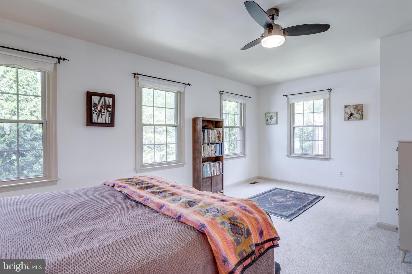 5182 KIMSCOTT CT, ANNANDALE, Virginia 22003, 3 Bedrooms Bedrooms, ,3 BathroomsBathrooms,Residential,For sale,5182 KIMSCOTT CT,VAFX2233914 MLS # VAFX2233914