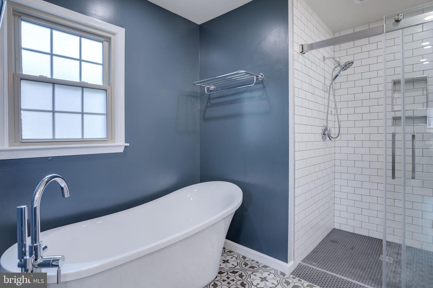 5182 KIMSCOTT CT, ANNANDALE, Virginia 22003, 3 Bedrooms Bedrooms, ,3 BathroomsBathrooms,Residential,For sale,5182 KIMSCOTT CT,VAFX2233914 MLS # VAFX2233914