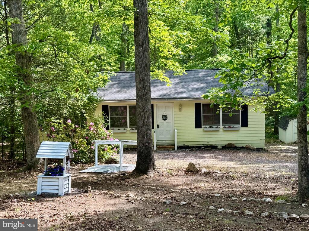116 MONROE ST, LOCUST GROVE, Virginia 22508, 2 Bedrooms Bedrooms, ,1 BathroomBathrooms,Residential,116 MONROE ST,VAOR2009560 MLS # VAOR2009560