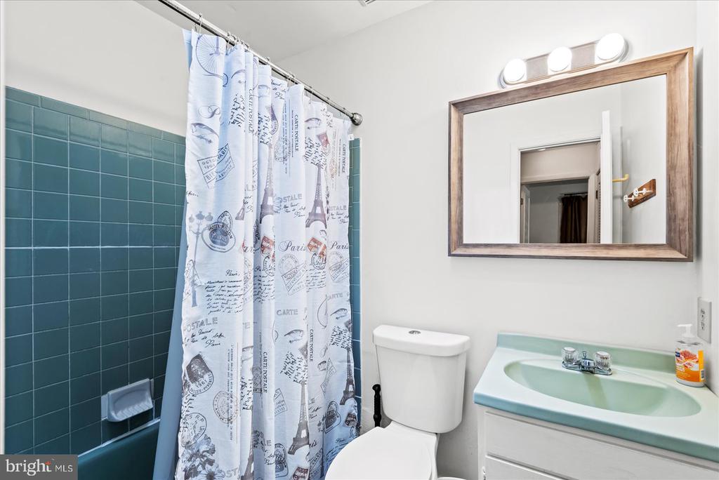 116 MONROE ST, LOCUST GROVE, Virginia 22508, 2 Bedrooms Bedrooms, ,1 BathroomBathrooms,Residential,116 MONROE ST,VAOR2009560 MLS # VAOR2009560