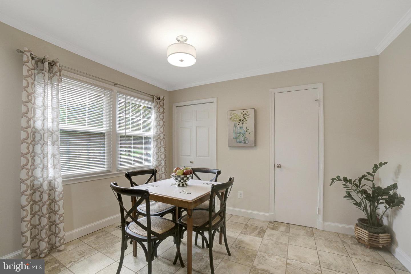 7499 COVENT WOOD CT, ANNANDALE, Virginia 22003, 4 Bedrooms Bedrooms, ,3 BathroomsBathrooms,Residential,For sale,7499 COVENT WOOD CT,VAFX2234544 MLS # VAFX2234544