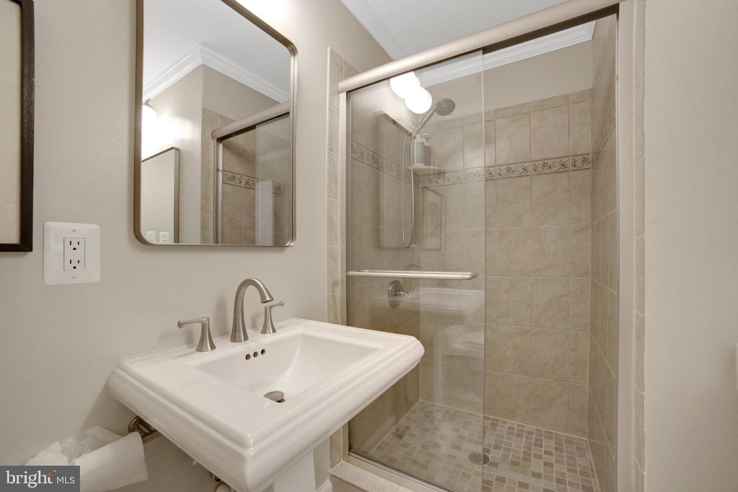 7499 COVENT WOOD CT, ANNANDALE, Virginia 22003, 4 Bedrooms Bedrooms, ,3 BathroomsBathrooms,Residential,For sale,7499 COVENT WOOD CT,VAFX2234544 MLS # VAFX2234544