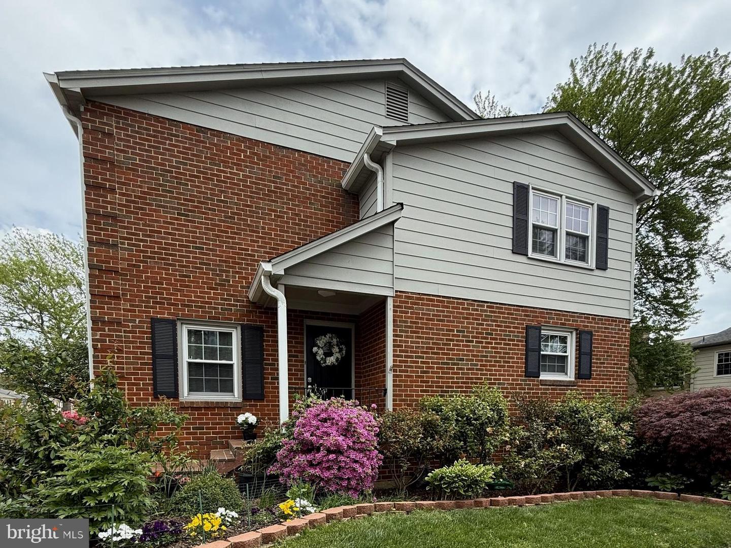 7499 COVENT WOOD CT, ANNANDALE, Virginia 22003, 4 Bedrooms Bedrooms, ,3 BathroomsBathrooms,Residential,For sale,7499 COVENT WOOD CT,VAFX2234544 MLS # VAFX2234544