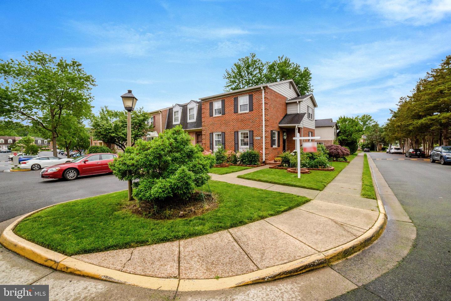 7499 COVENT WOOD CT, ANNANDALE, Virginia 22003, 4 Bedrooms Bedrooms, ,3 BathroomsBathrooms,Residential,For sale,7499 COVENT WOOD CT,VAFX2234544 MLS # VAFX2234544