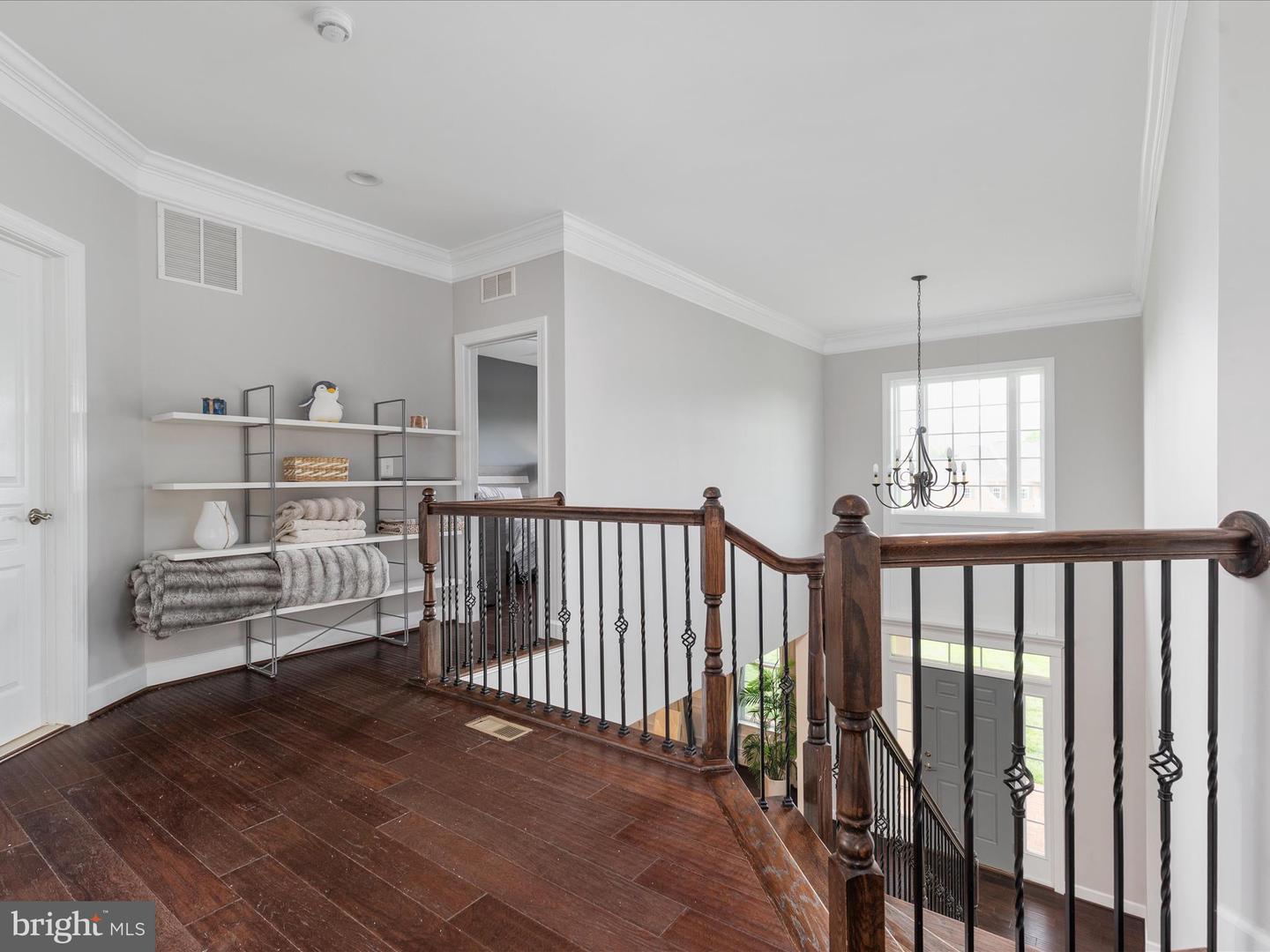 16819 DOUBLEDAY RD, CENTREVILLE, Virginia 20120, 5 Bedrooms Bedrooms, ,4 BathroomsBathrooms,Residential,For sale,16819 DOUBLEDAY RD,VAFX2234558 MLS # VAFX2234558