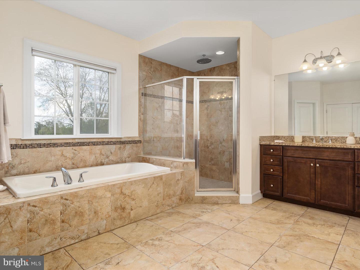 16819 DOUBLEDAY RD, CENTREVILLE, Virginia 20120, 5 Bedrooms Bedrooms, ,4 BathroomsBathrooms,Residential,For sale,16819 DOUBLEDAY RD,VAFX2234558 MLS # VAFX2234558