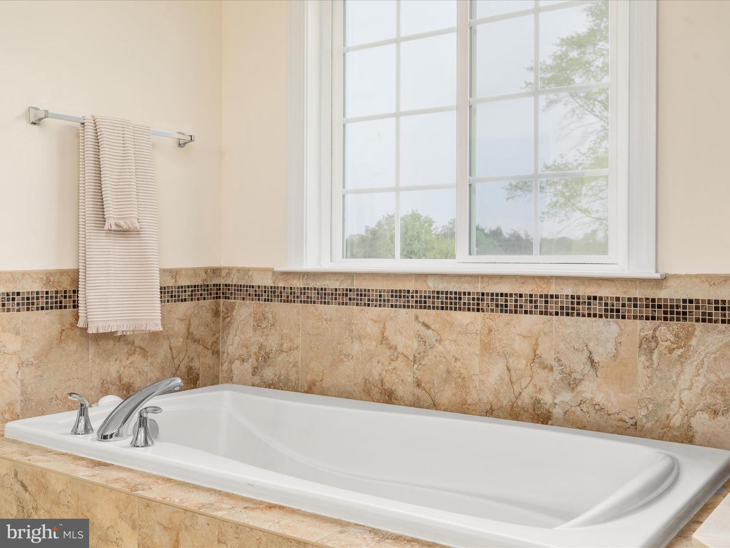 16819 DOUBLEDAY RD, CENTREVILLE, Virginia 20120, 5 Bedrooms Bedrooms, ,4 BathroomsBathrooms,Residential,For sale,16819 DOUBLEDAY RD,VAFX2234558 MLS # VAFX2234558