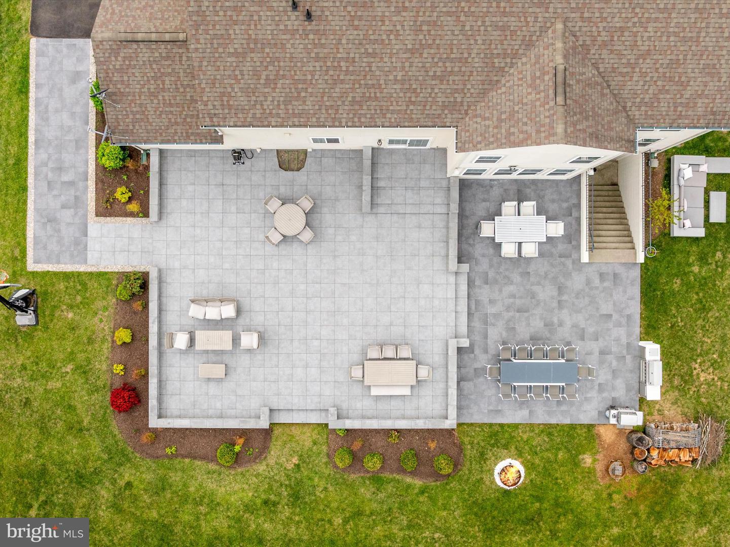 16819 DOUBLEDAY RD, CENTREVILLE, Virginia 20120, 5 Bedrooms Bedrooms, ,4 BathroomsBathrooms,Residential,For sale,16819 DOUBLEDAY RD,VAFX2234558 MLS # VAFX2234558