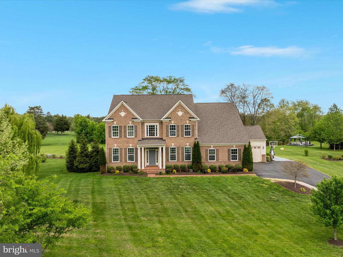 16819 DOUBLEDAY RD, CENTREVILLE, Virginia 20120, 5 Bedrooms Bedrooms, ,4 BathroomsBathrooms,Residential,For sale,16819 DOUBLEDAY RD,VAFX2234558 MLS # VAFX2234558