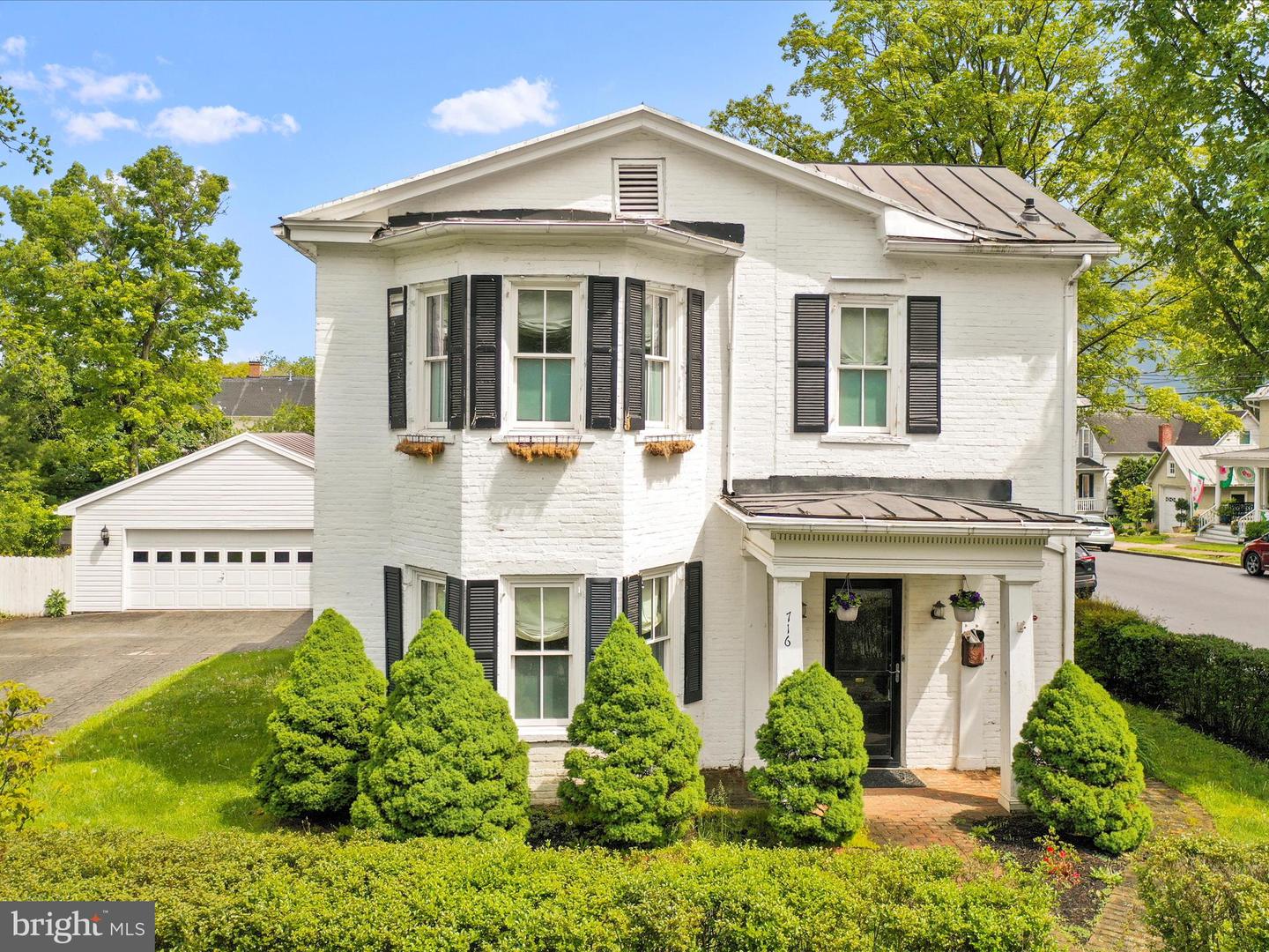 716 S WASHINGTON ST, WINCHESTER, Virginia 22601, 4 Bedrooms Bedrooms, ,3 BathroomsBathrooms,Residential,For sale,716 S WASHINGTON ST,VAWI2007526 MLS # VAWI2007526