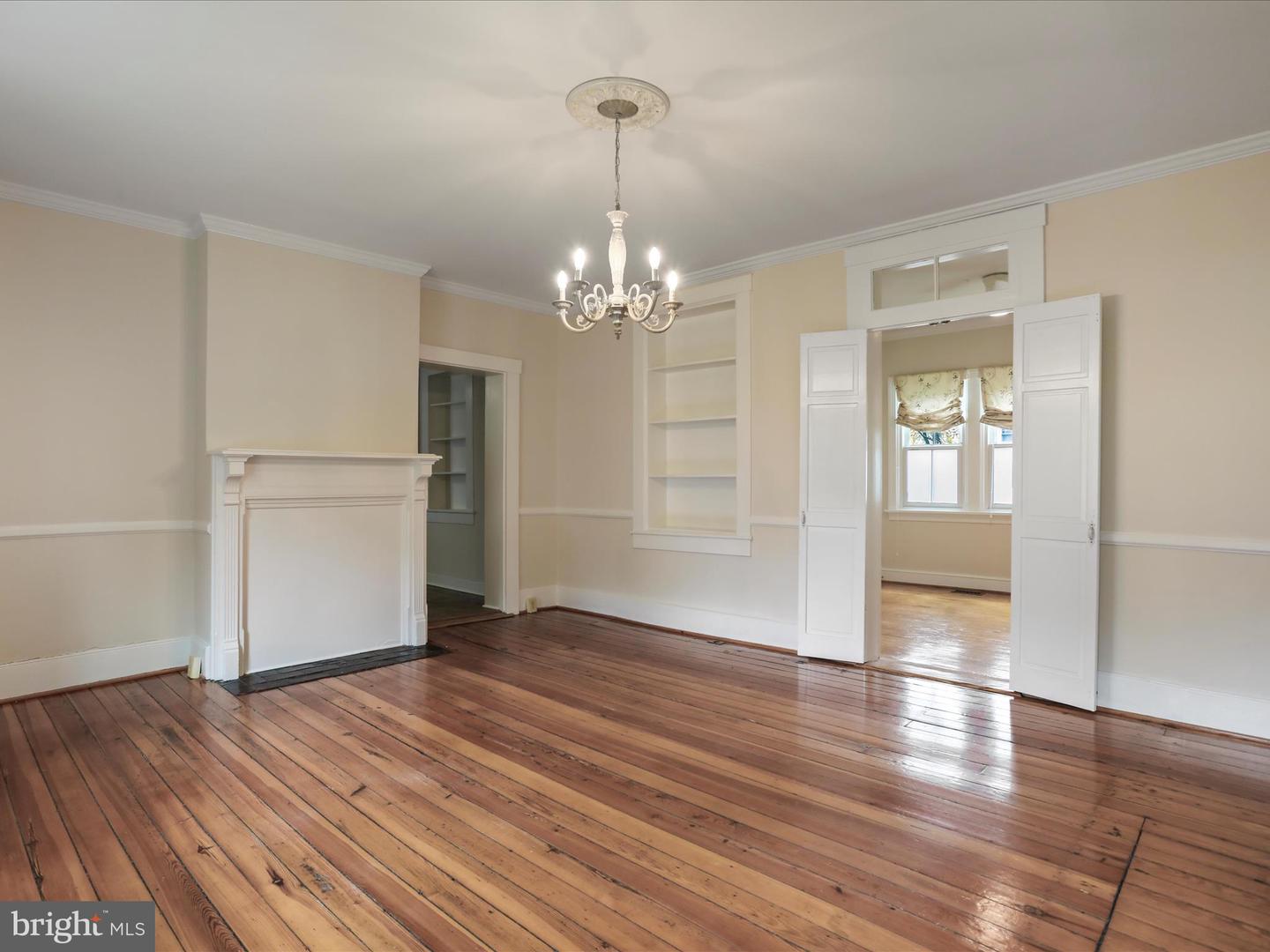 716 S WASHINGTON ST, WINCHESTER, Virginia 22601, 4 Bedrooms Bedrooms, ,3 BathroomsBathrooms,Residential,For sale,716 S WASHINGTON ST,VAWI2007526 MLS # VAWI2007526