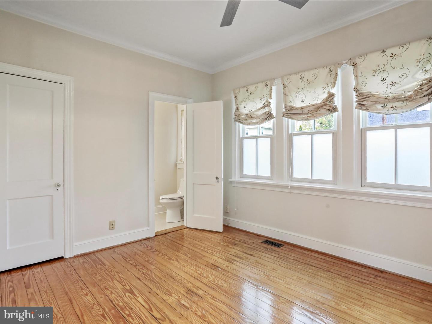 716 S WASHINGTON ST, WINCHESTER, Virginia 22601, 4 Bedrooms Bedrooms, ,3 BathroomsBathrooms,Residential,For sale,716 S WASHINGTON ST,VAWI2007526 MLS # VAWI2007526