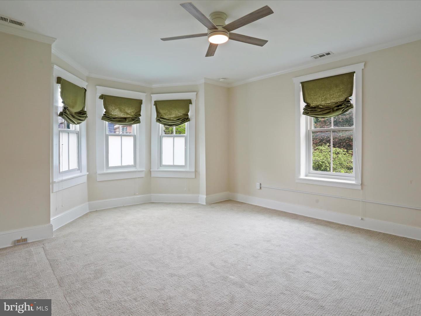 716 S WASHINGTON ST, WINCHESTER, Virginia 22601, 4 Bedrooms Bedrooms, ,3 BathroomsBathrooms,Residential,For sale,716 S WASHINGTON ST,VAWI2007526 MLS # VAWI2007526