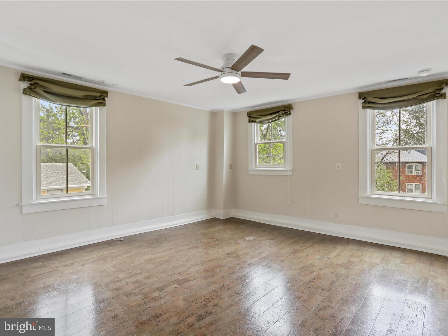 716 S WASHINGTON ST, WINCHESTER, Virginia 22601, 4 Bedrooms Bedrooms, ,3 BathroomsBathrooms,Residential,For sale,716 S WASHINGTON ST,VAWI2007526 MLS # VAWI2007526