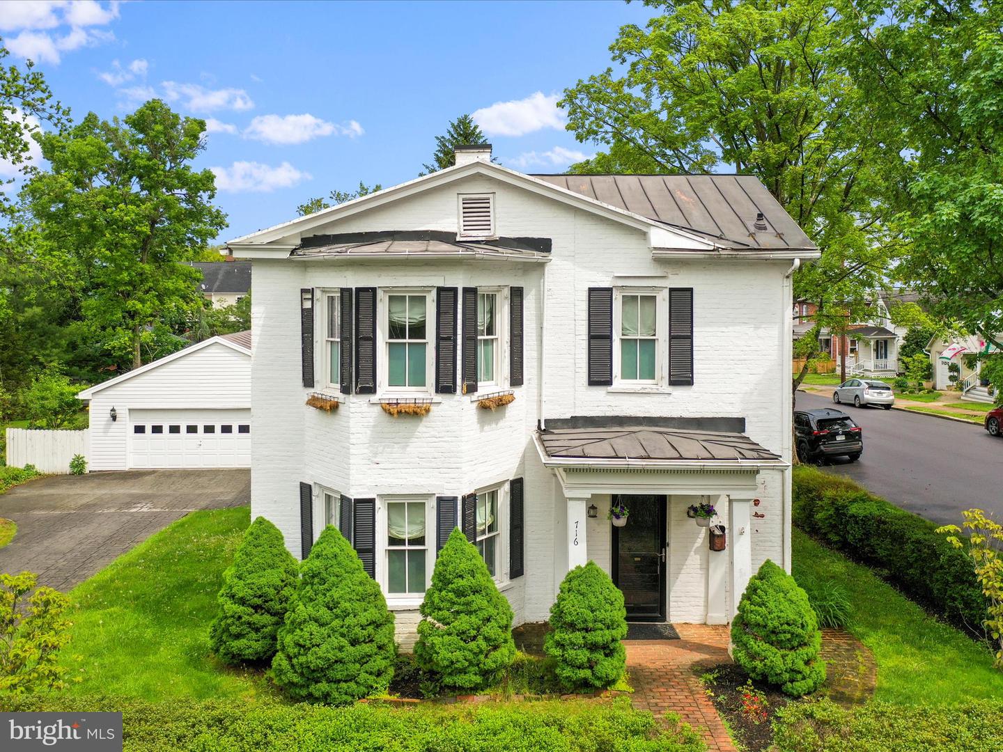 716 S WASHINGTON ST, WINCHESTER, Virginia 22601, 4 Bedrooms Bedrooms, ,3 BathroomsBathrooms,Residential,For sale,716 S WASHINGTON ST,VAWI2007526 MLS # VAWI2007526