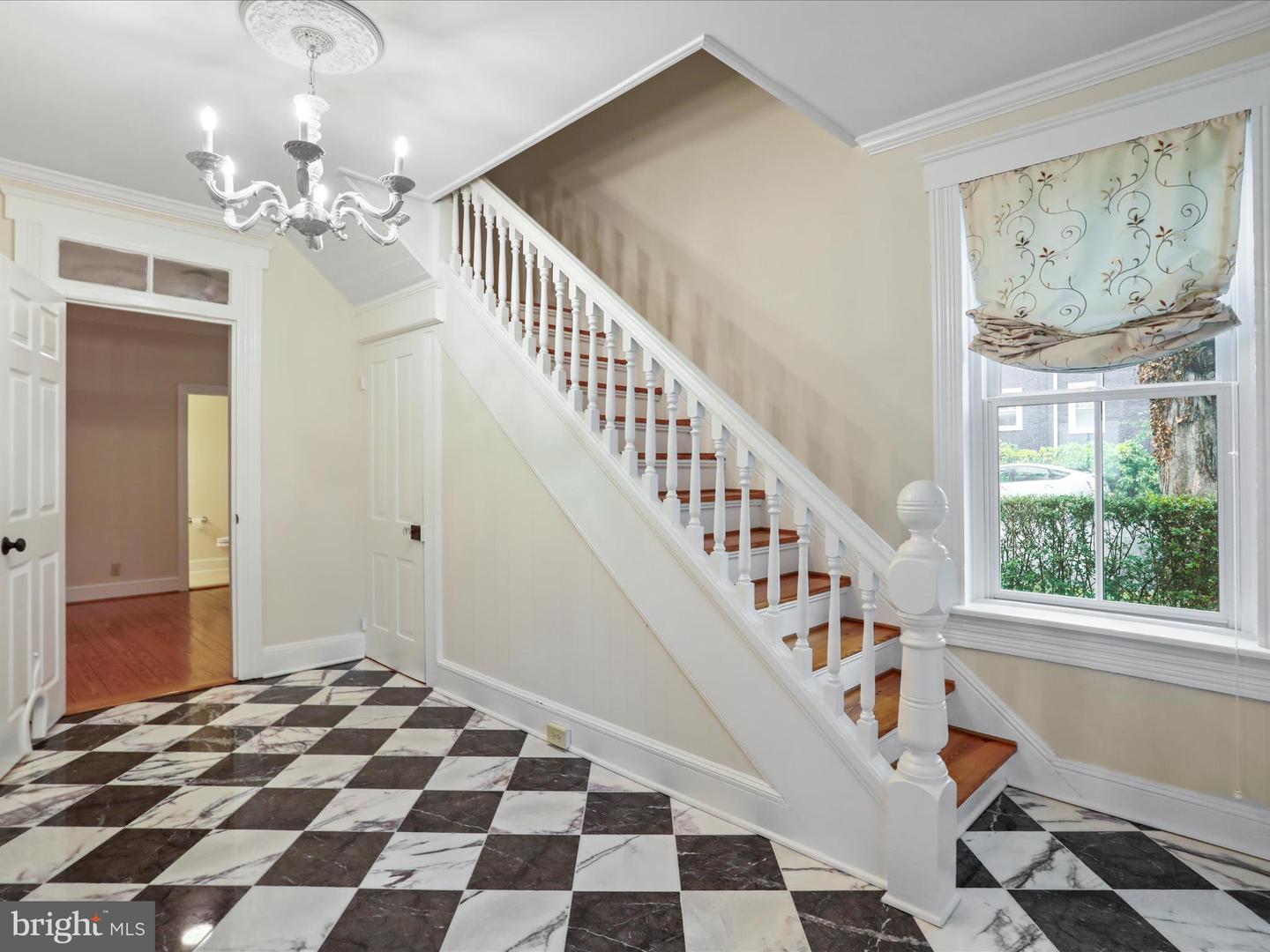 716 S WASHINGTON ST, WINCHESTER, Virginia 22601, 4 Bedrooms Bedrooms, ,3 BathroomsBathrooms,Residential,For sale,716 S WASHINGTON ST,VAWI2007526 MLS # VAWI2007526