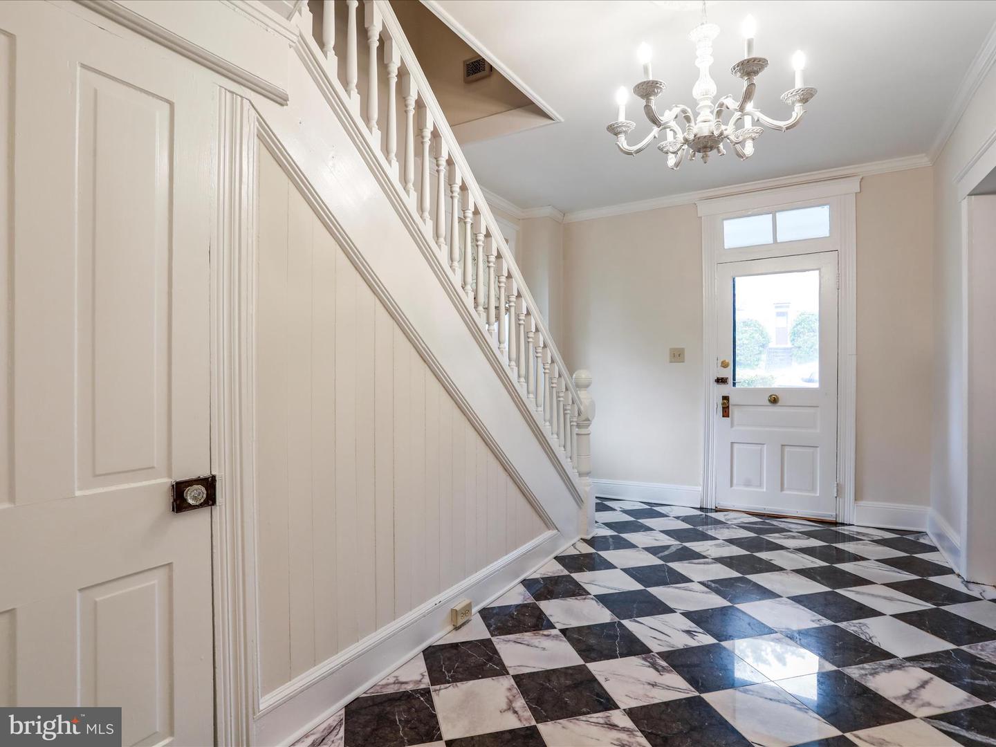 716 S WASHINGTON ST, WINCHESTER, Virginia 22601, 4 Bedrooms Bedrooms, ,3 BathroomsBathrooms,Residential,For sale,716 S WASHINGTON ST,VAWI2007526 MLS # VAWI2007526