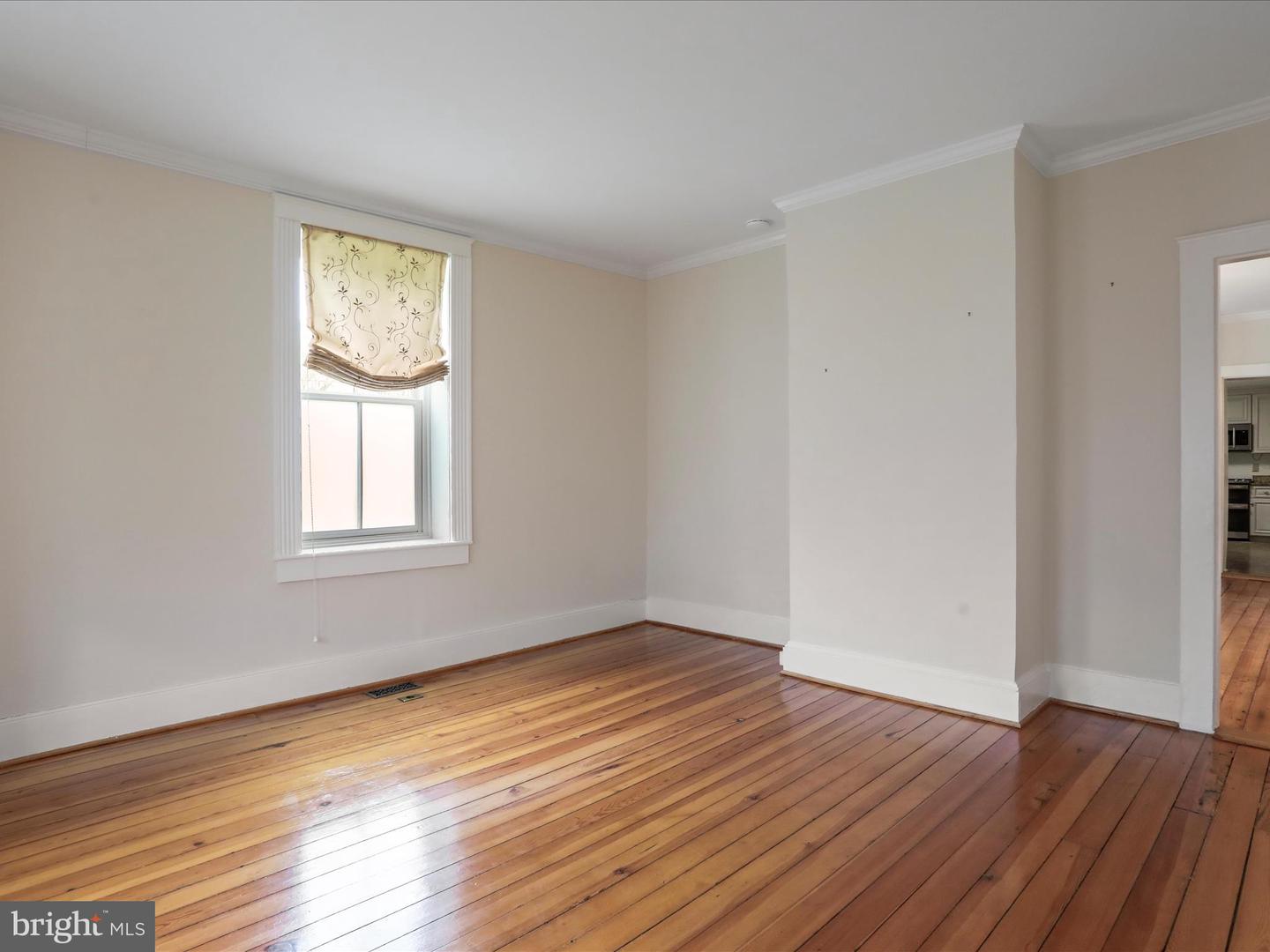 716 S WASHINGTON ST, WINCHESTER, Virginia 22601, 4 Bedrooms Bedrooms, ,3 BathroomsBathrooms,Residential,For sale,716 S WASHINGTON ST,VAWI2007526 MLS # VAWI2007526