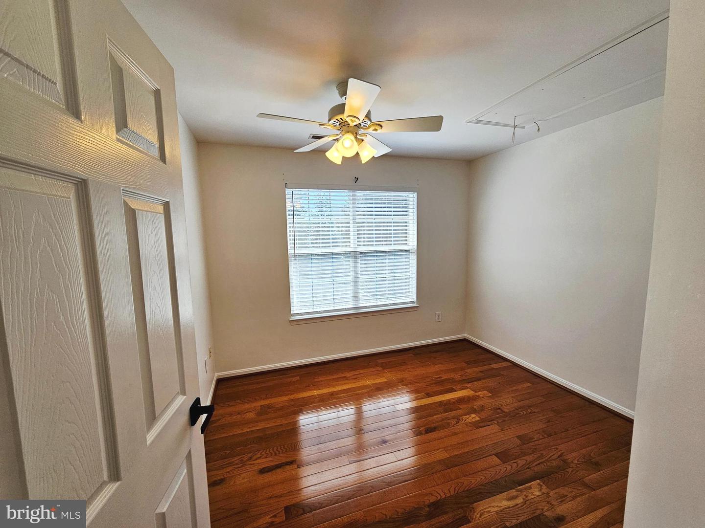 43239 CHASE ST, CHANTILLY, Virginia 20152, 4 Bedrooms Bedrooms, ,3 BathroomsBathrooms,Residential,For sale,43239 CHASE ST,VALO2094064 MLS # VALO2094064