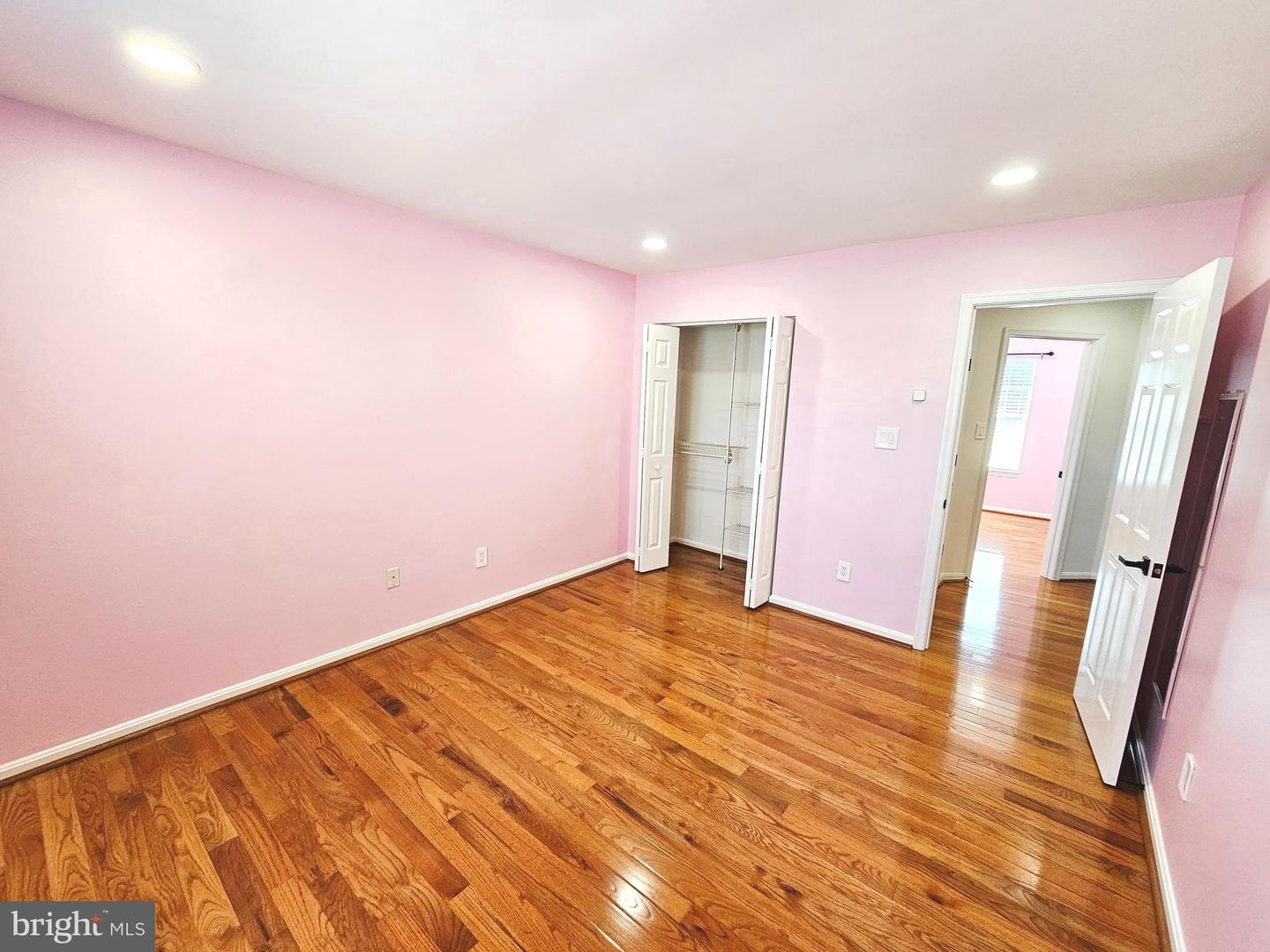 43239 CHASE ST, CHANTILLY, Virginia 20152, 4 Bedrooms Bedrooms, ,3 BathroomsBathrooms,Residential,For sale,43239 CHASE ST,VALO2094064 MLS # VALO2094064