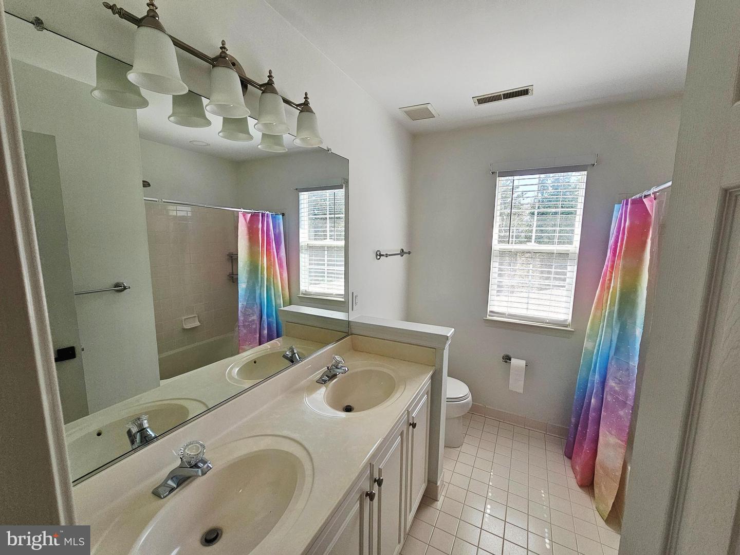 43239 CHASE ST, CHANTILLY, Virginia 20152, 4 Bedrooms Bedrooms, ,3 BathroomsBathrooms,Residential,For sale,43239 CHASE ST,VALO2094064 MLS # VALO2094064