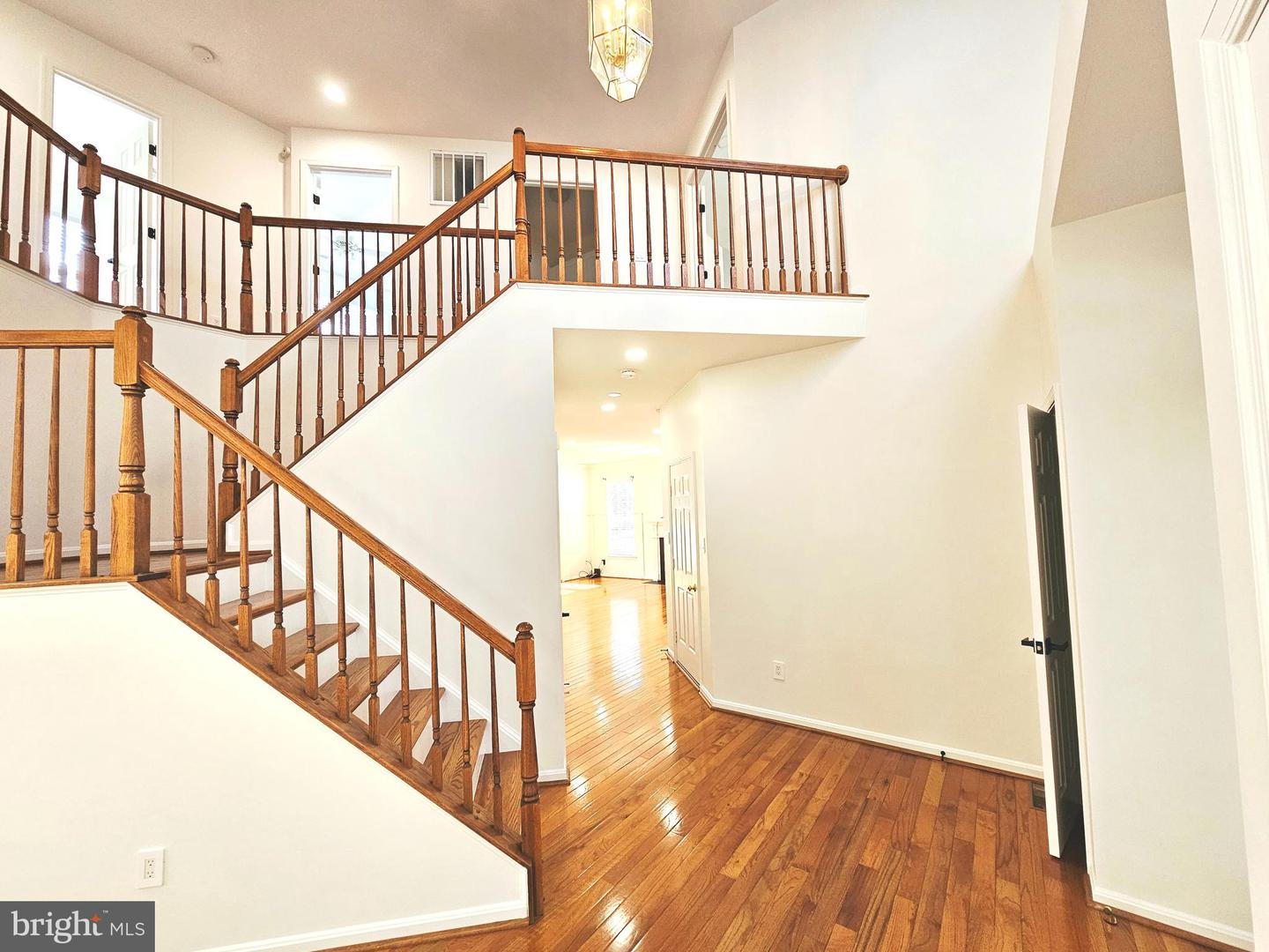 43239 CHASE ST, CHANTILLY, Virginia 20152, 4 Bedrooms Bedrooms, ,3 BathroomsBathrooms,Residential,For sale,43239 CHASE ST,VALO2094064 MLS # VALO2094064