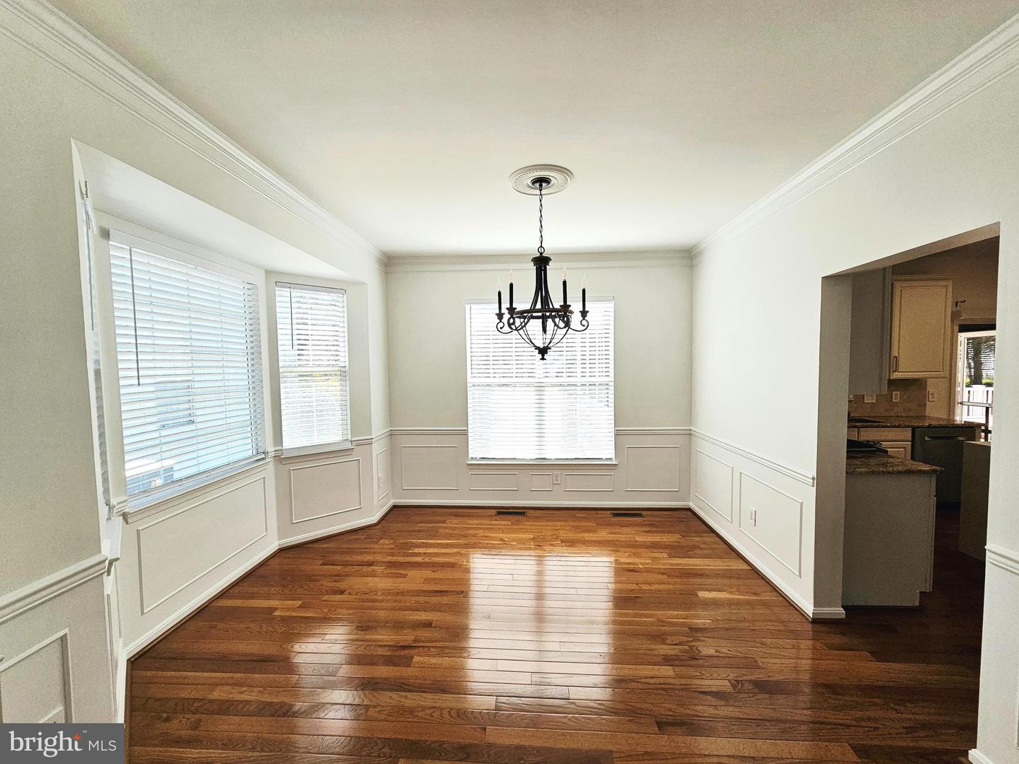 43239 CHASE ST, CHANTILLY, Virginia 20152, 4 Bedrooms Bedrooms, ,3 BathroomsBathrooms,Residential,For sale,43239 CHASE ST,VALO2094064 MLS # VALO2094064