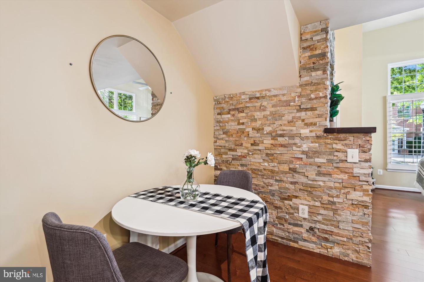 465 CAMERON STATION BLVD, ALEXANDRIA, Virginia 22304, 2 Bedrooms Bedrooms, ,2 BathroomsBathrooms,Residential,For sale,465 CAMERON STATION BLVD,VAAX2044204 MLS # VAAX2044204