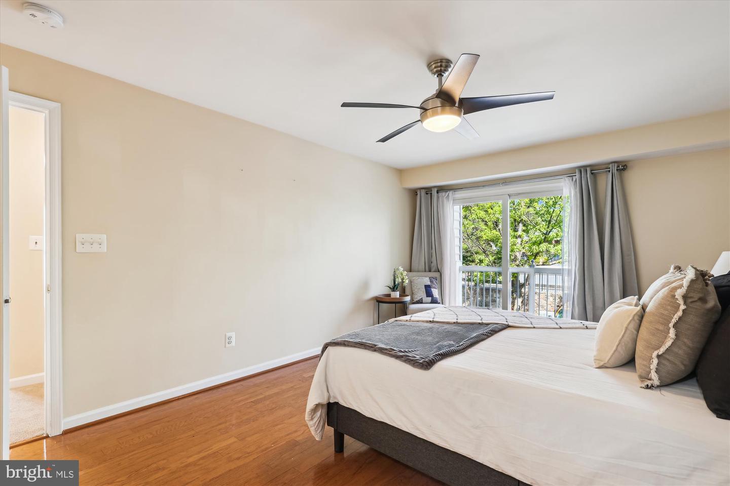 465 CAMERON STATION BLVD, ALEXANDRIA, Virginia 22304, 2 Bedrooms Bedrooms, ,2 BathroomsBathrooms,Residential,For sale,465 CAMERON STATION BLVD,VAAX2044204 MLS # VAAX2044204
