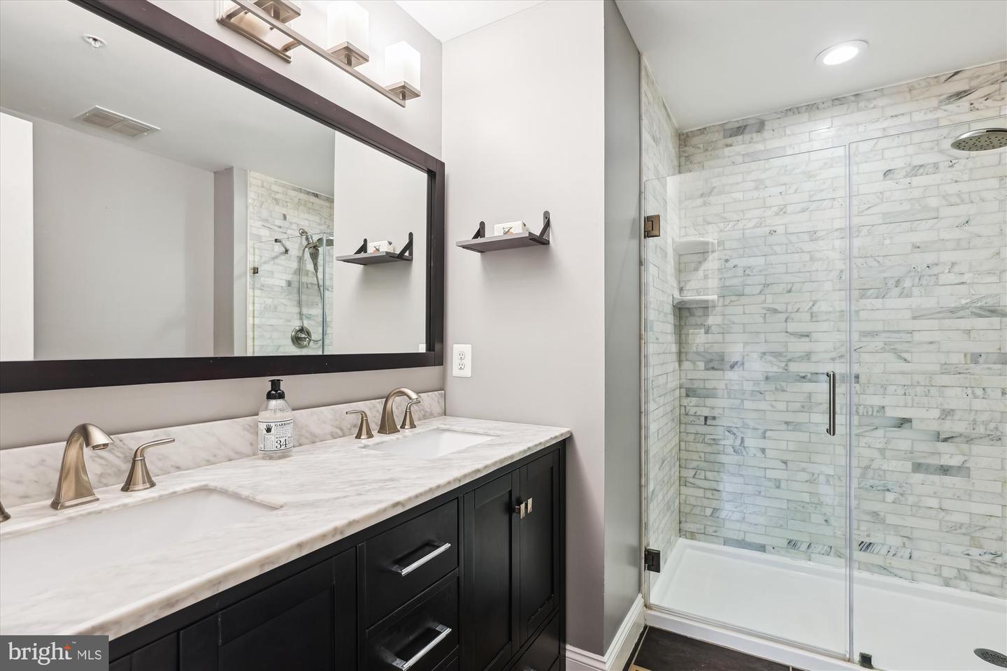 465 CAMERON STATION BLVD, ALEXANDRIA, Virginia 22304, 2 Bedrooms Bedrooms, ,2 BathroomsBathrooms,Residential,For sale,465 CAMERON STATION BLVD,VAAX2044204 MLS # VAAX2044204