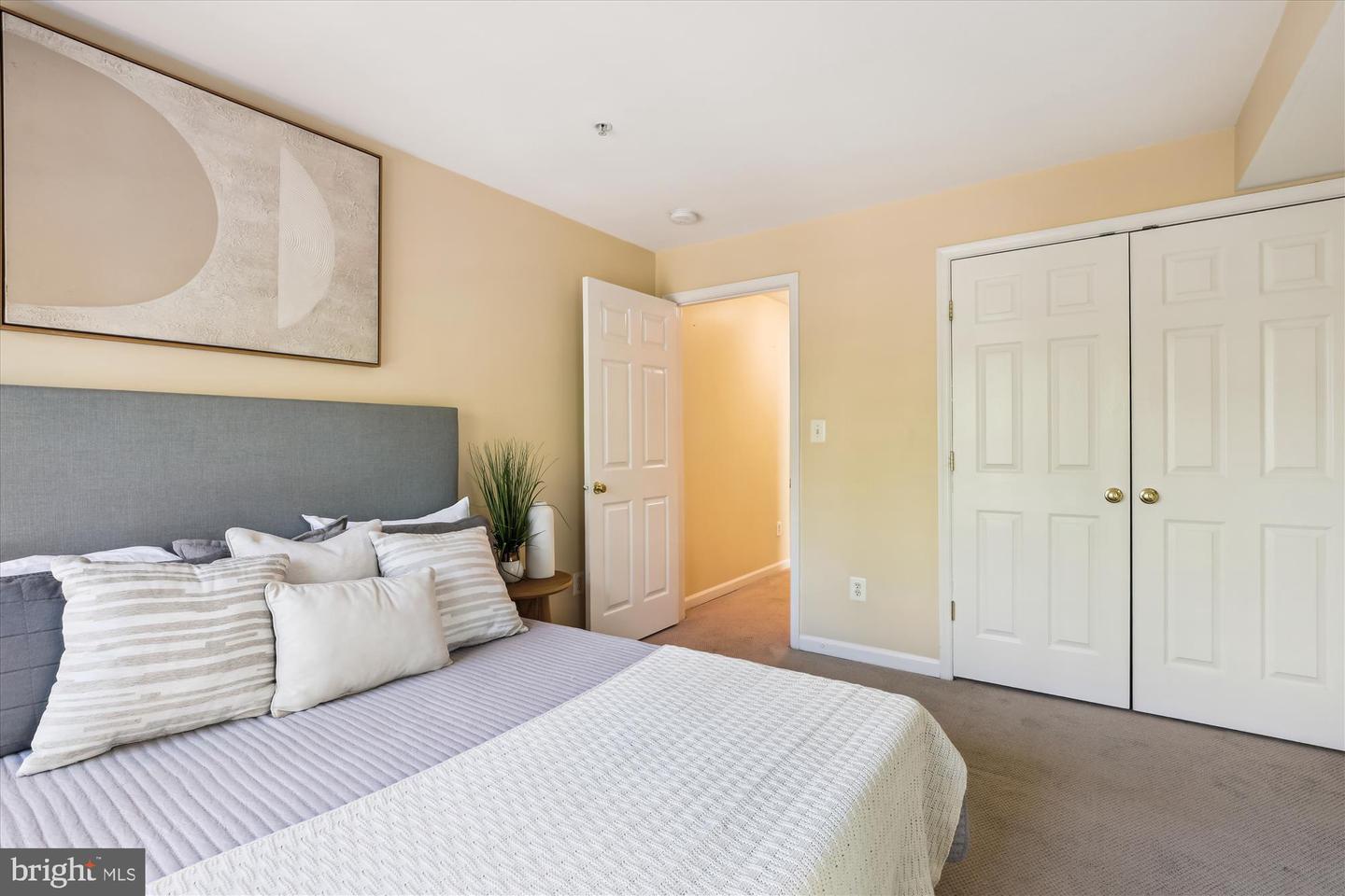 465 CAMERON STATION BLVD, ALEXANDRIA, Virginia 22304, 2 Bedrooms Bedrooms, ,2 BathroomsBathrooms,Residential,For sale,465 CAMERON STATION BLVD,VAAX2044204 MLS # VAAX2044204
