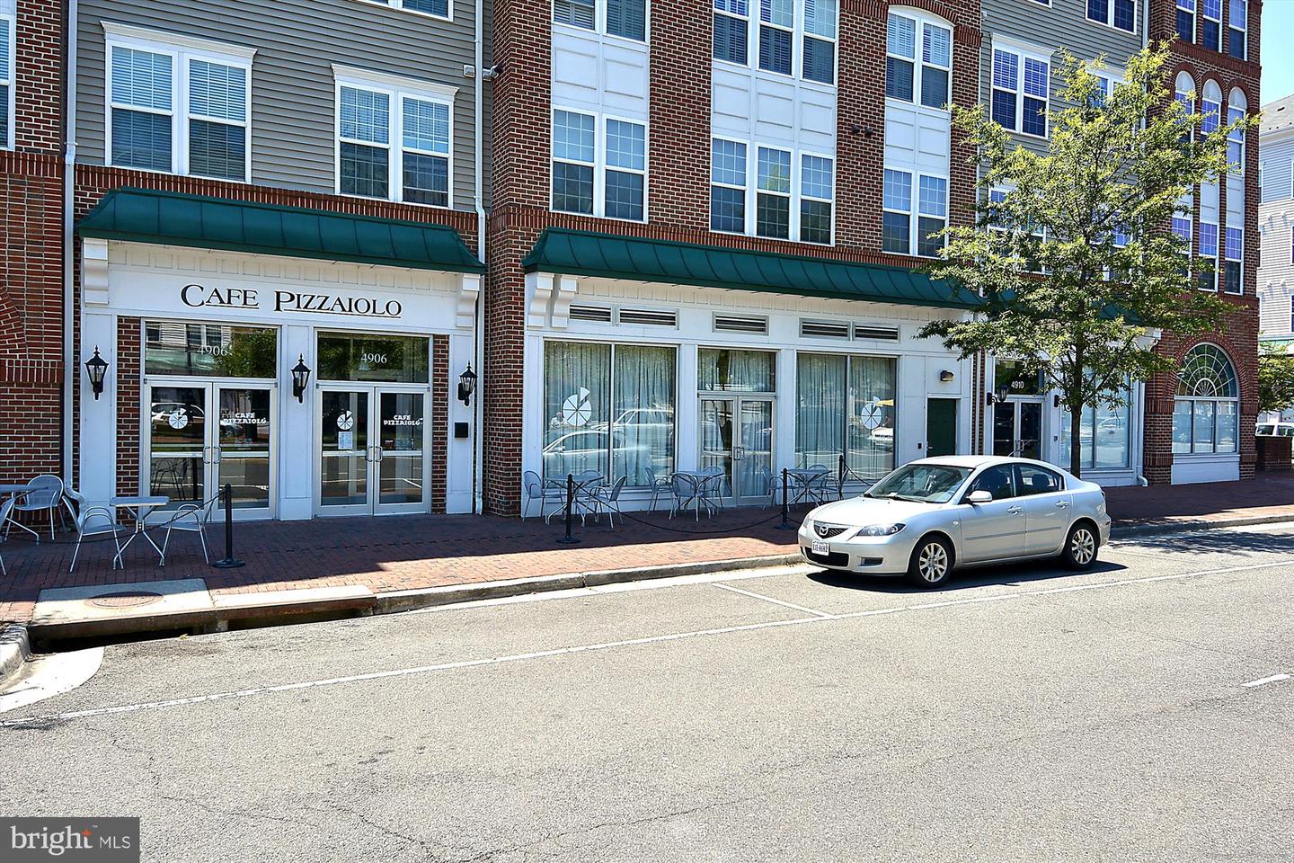 465 CAMERON STATION BLVD, ALEXANDRIA, Virginia 22304, 2 Bedrooms Bedrooms, ,2 BathroomsBathrooms,Residential,For sale,465 CAMERON STATION BLVD,VAAX2044204 MLS # VAAX2044204