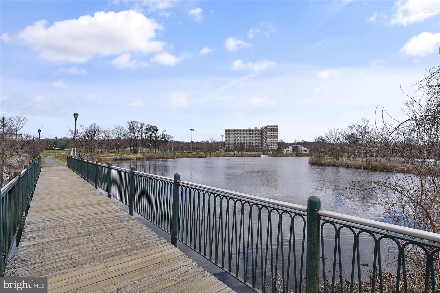 465 CAMERON STATION BLVD, ALEXANDRIA, Virginia 22304, 2 Bedrooms Bedrooms, ,2 BathroomsBathrooms,Residential,For sale,465 CAMERON STATION BLVD,VAAX2044204 MLS # VAAX2044204