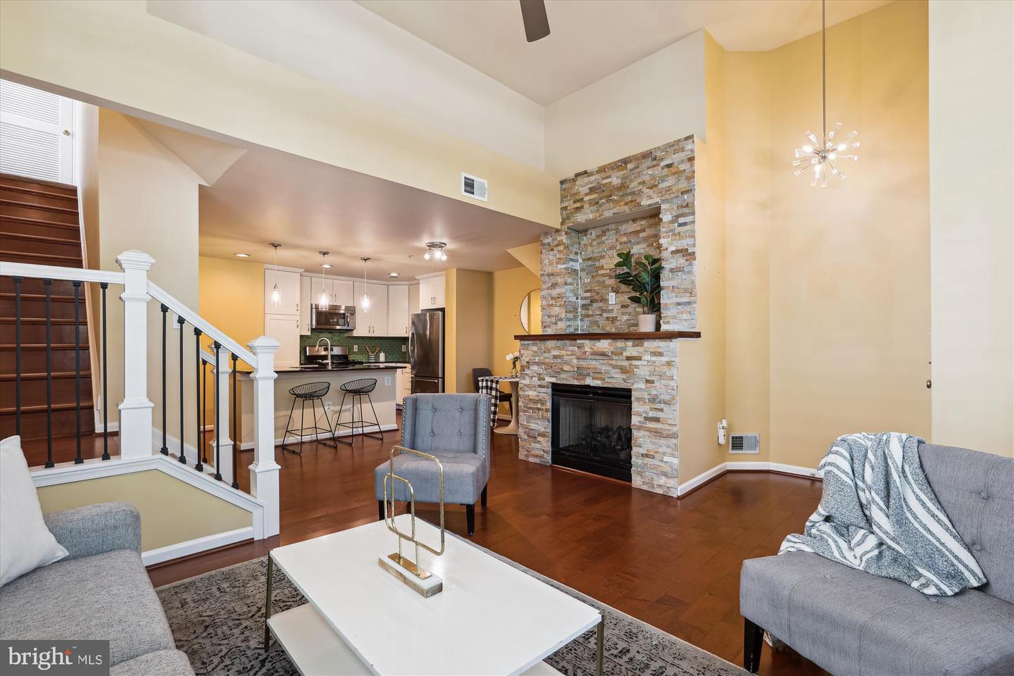 465 CAMERON STATION BLVD, ALEXANDRIA, Virginia 22304, 2 Bedrooms Bedrooms, ,2 BathroomsBathrooms,Residential,For sale,465 CAMERON STATION BLVD,VAAX2044204 MLS # VAAX2044204