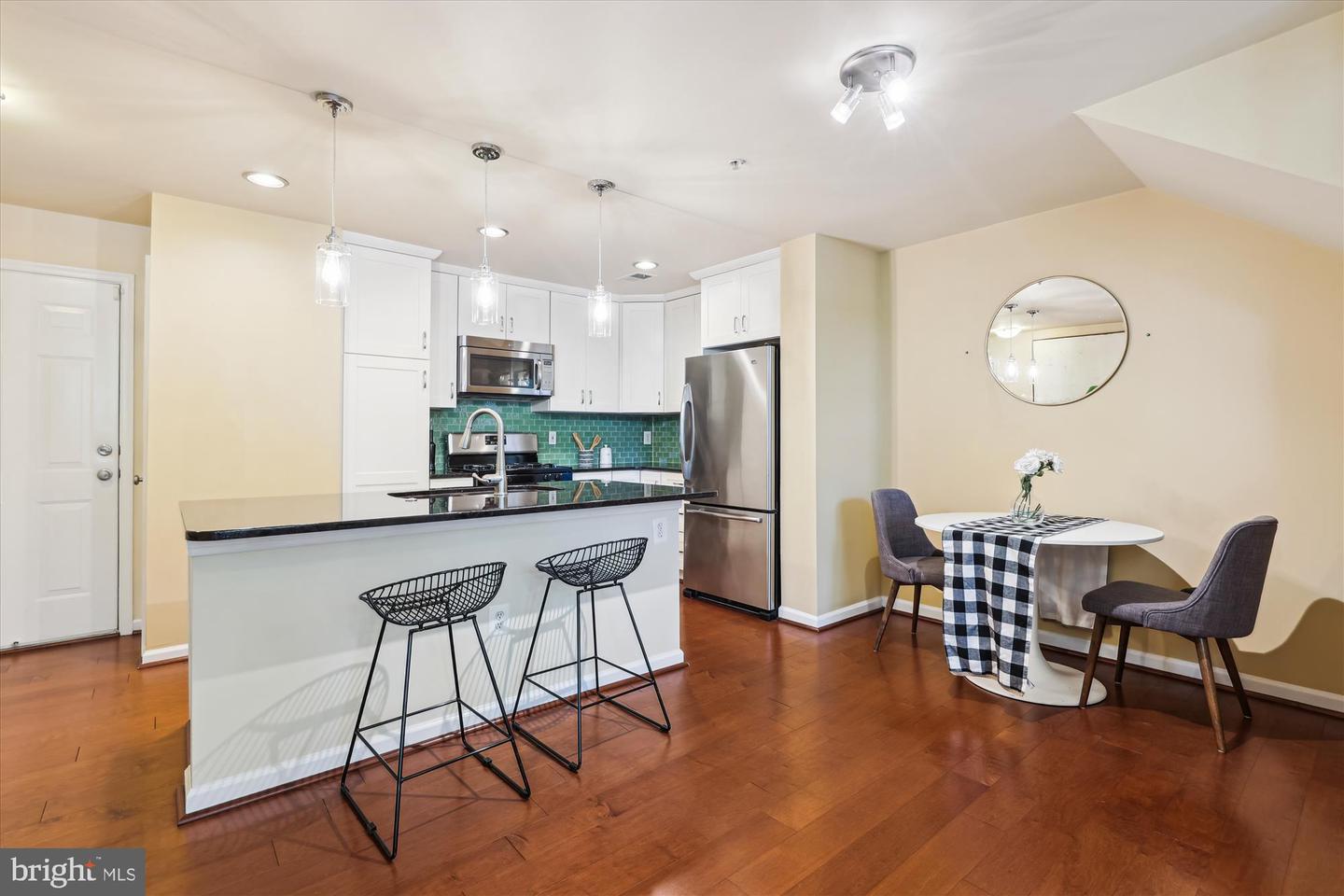 465 CAMERON STATION BLVD, ALEXANDRIA, Virginia 22304, 2 Bedrooms Bedrooms, ,2 BathroomsBathrooms,Residential,For sale,465 CAMERON STATION BLVD,VAAX2044204 MLS # VAAX2044204