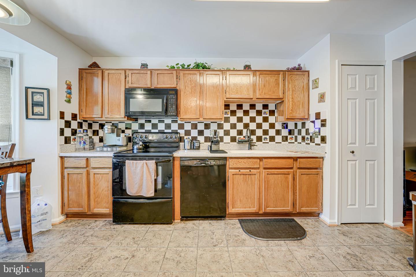 3313 WEYMOUTH CT, WOODBRIDGE, Virginia 22192, 3 Bedrooms Bedrooms, ,3 BathroomsBathrooms,Residential,For sale,3313 WEYMOUTH CT,VAPW2092202 MLS # VAPW2092202