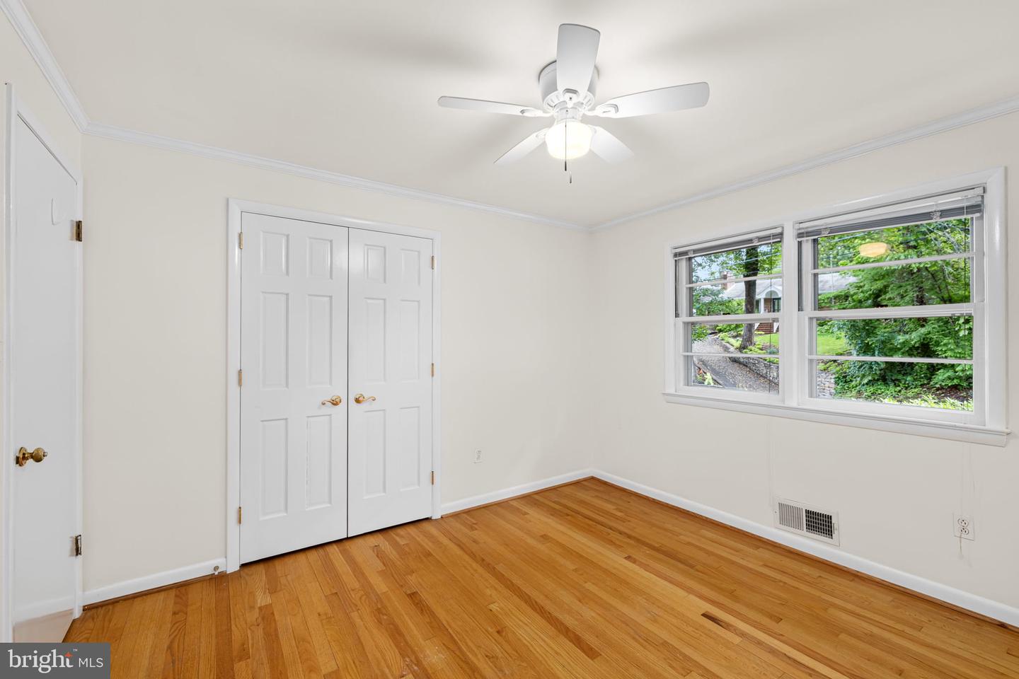 4016 N RICHMOND ST, ARLINGTON, Virginia 22207, 4 Bedrooms Bedrooms, ,3 BathroomsBathrooms,Residential,For sale,4016 N RICHMOND ST,VAAR2056180 MLS # VAAR2056180