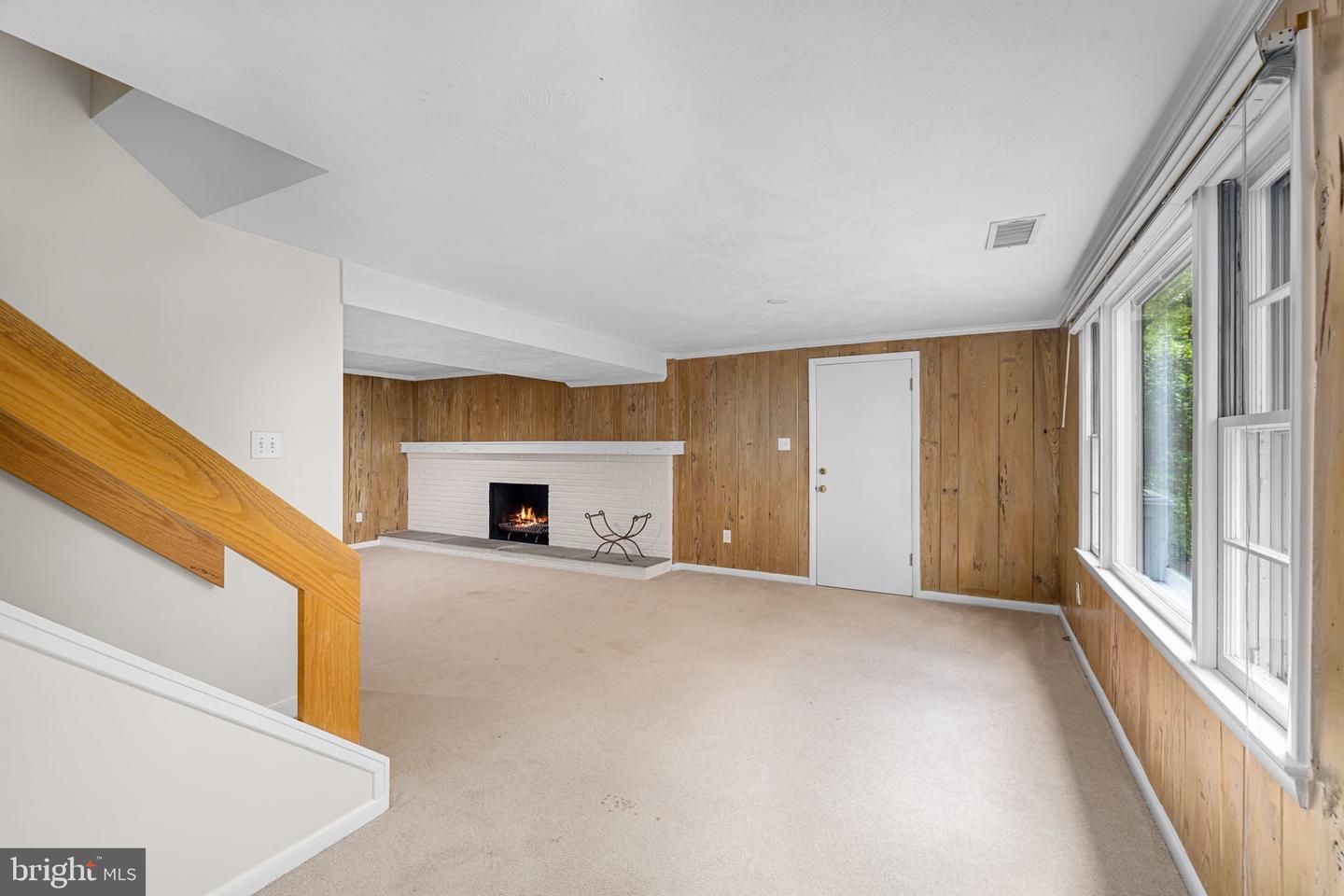 4016 N RICHMOND ST, ARLINGTON, Virginia 22207, 4 Bedrooms Bedrooms, ,3 BathroomsBathrooms,Residential,For sale,4016 N RICHMOND ST,VAAR2056180 MLS # VAAR2056180