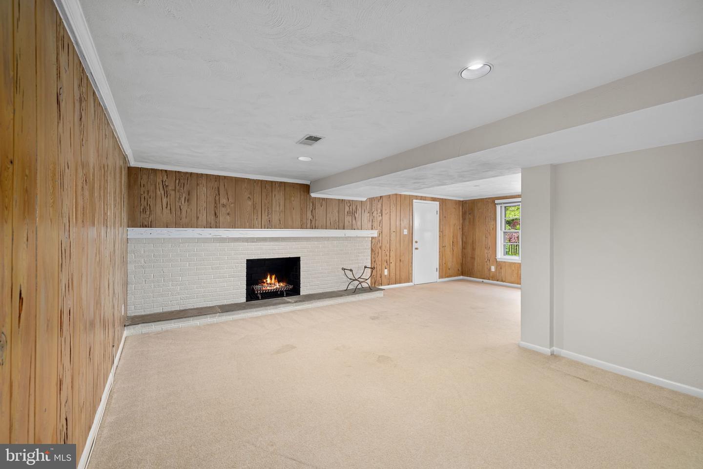 4016 N RICHMOND ST, ARLINGTON, Virginia 22207, 4 Bedrooms Bedrooms, ,3 BathroomsBathrooms,Residential,For sale,4016 N RICHMOND ST,VAAR2056180 MLS # VAAR2056180