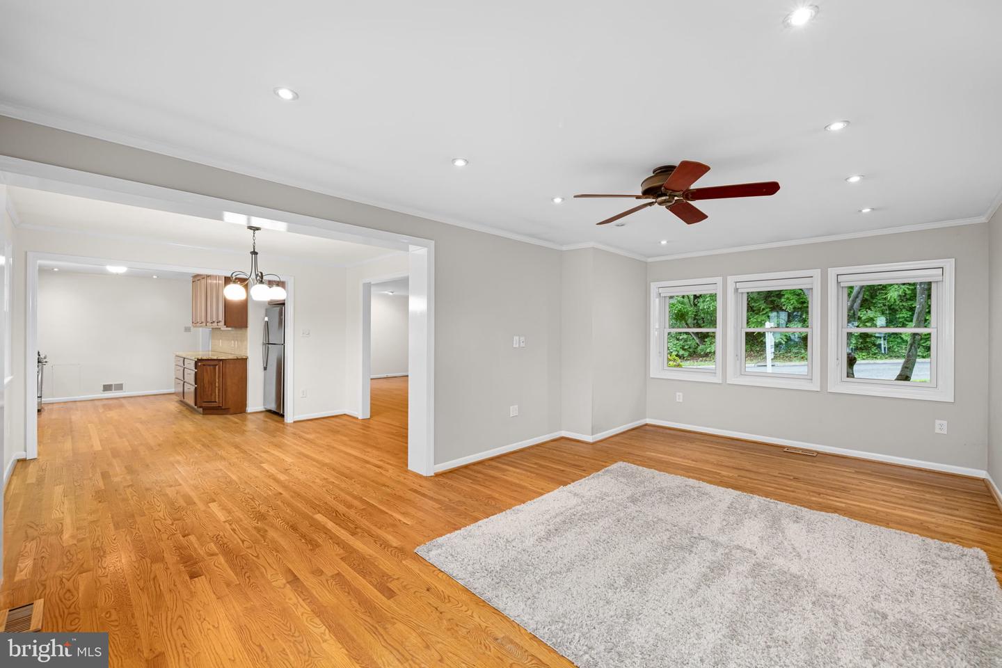 4016 N RICHMOND ST, ARLINGTON, Virginia 22207, 4 Bedrooms Bedrooms, ,3 BathroomsBathrooms,Residential,For sale,4016 N RICHMOND ST,VAAR2056180 MLS # VAAR2056180