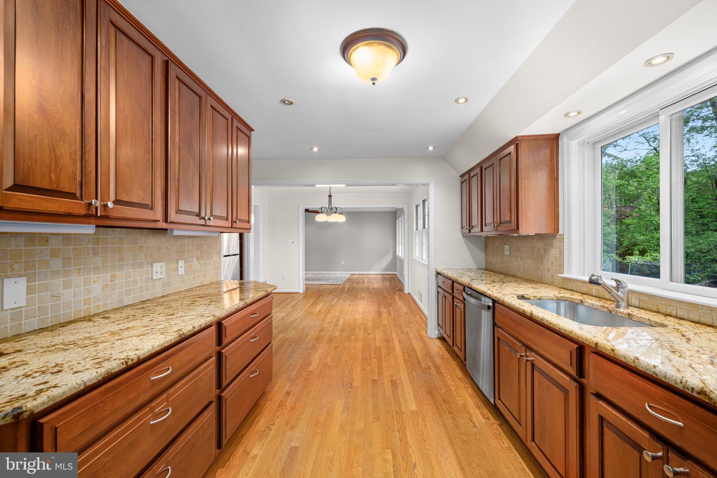 4016 N RICHMOND ST, ARLINGTON, Virginia 22207, 4 Bedrooms Bedrooms, ,3 BathroomsBathrooms,Residential,For sale,4016 N RICHMOND ST,VAAR2056180 MLS # VAAR2056180