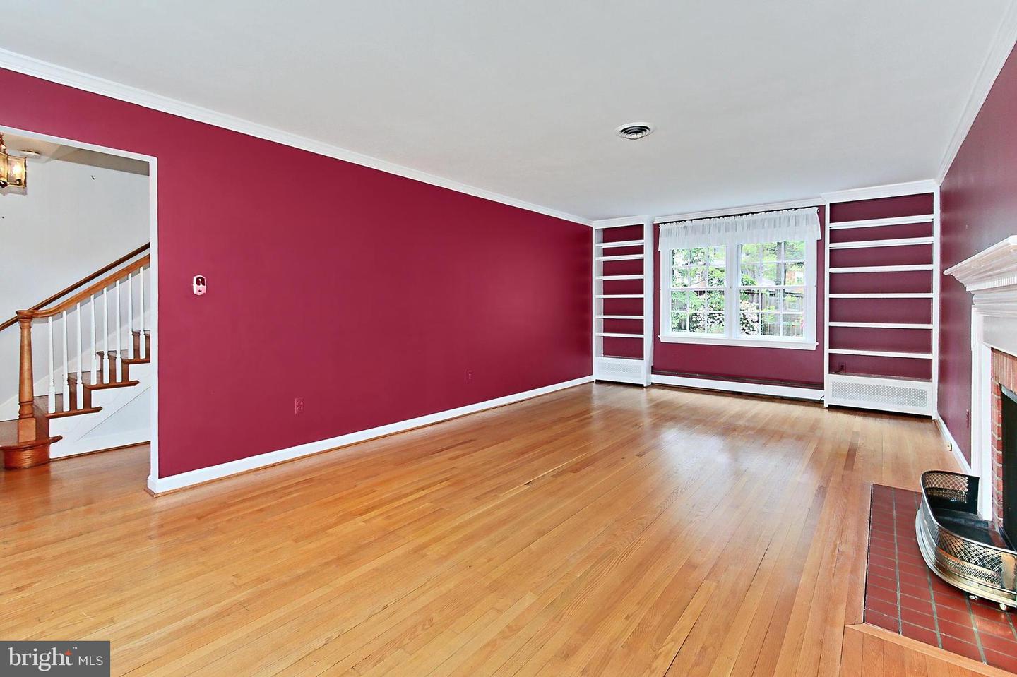 4018 N CHESTERBROOK RD, ARLINGTON, Virginia 22207, 4 Bedrooms Bedrooms, ,2 BathroomsBathrooms,Residential,For sale,4018 N CHESTERBROOK RD,VAAR2056222 MLS # VAAR2056222