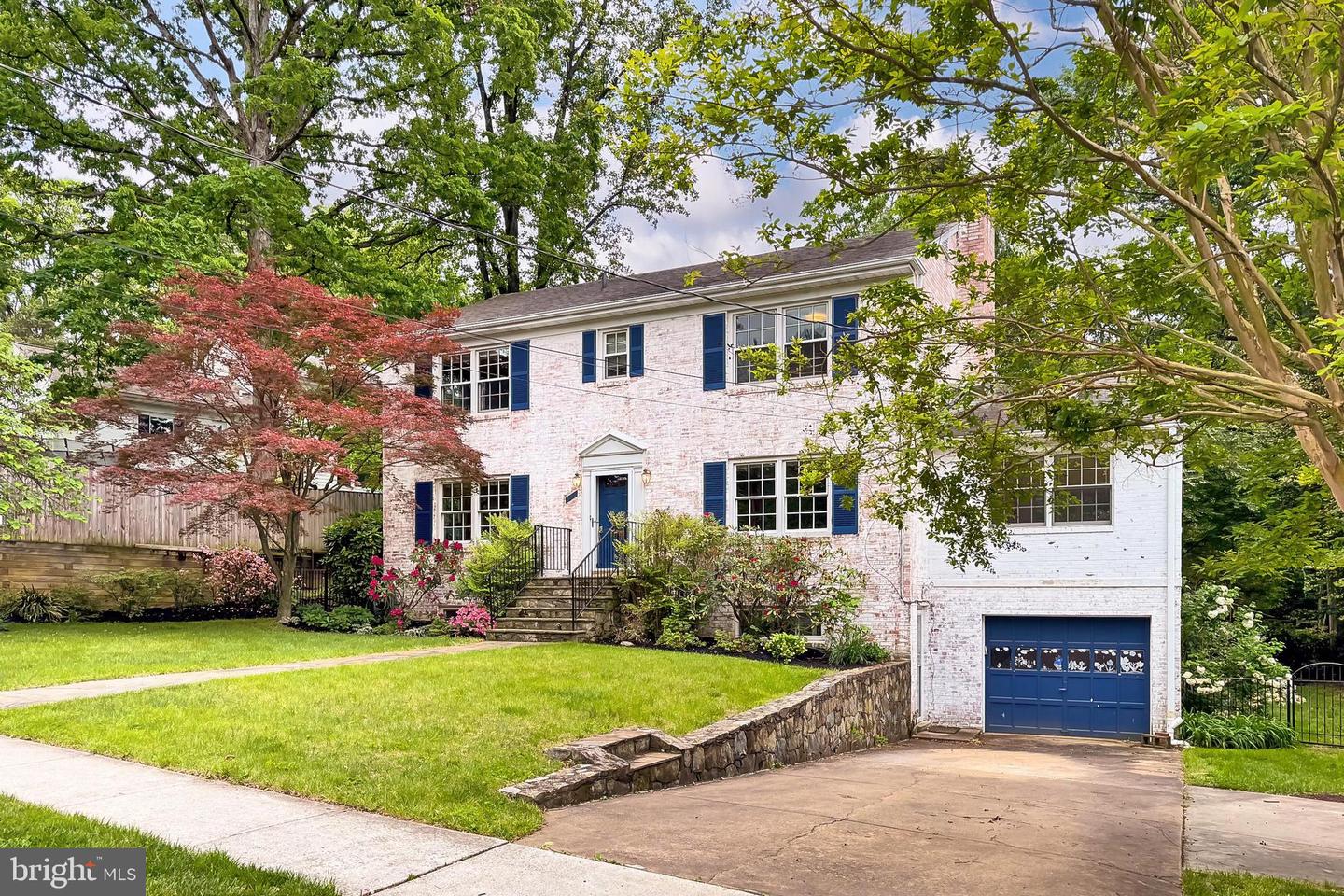 4018 N CHESTERBROOK RD, ARLINGTON, Virginia 22207, 4 Bedrooms Bedrooms, ,2 BathroomsBathrooms,Residential,For sale,4018 N CHESTERBROOK RD,VAAR2056222 MLS # VAAR2056222