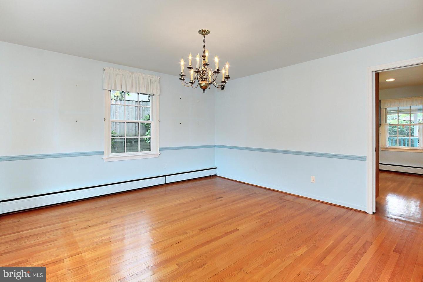 4018 N CHESTERBROOK RD, ARLINGTON, Virginia 22207, 4 Bedrooms Bedrooms, ,2 BathroomsBathrooms,Residential,For sale,4018 N CHESTERBROOK RD,VAAR2056222 MLS # VAAR2056222