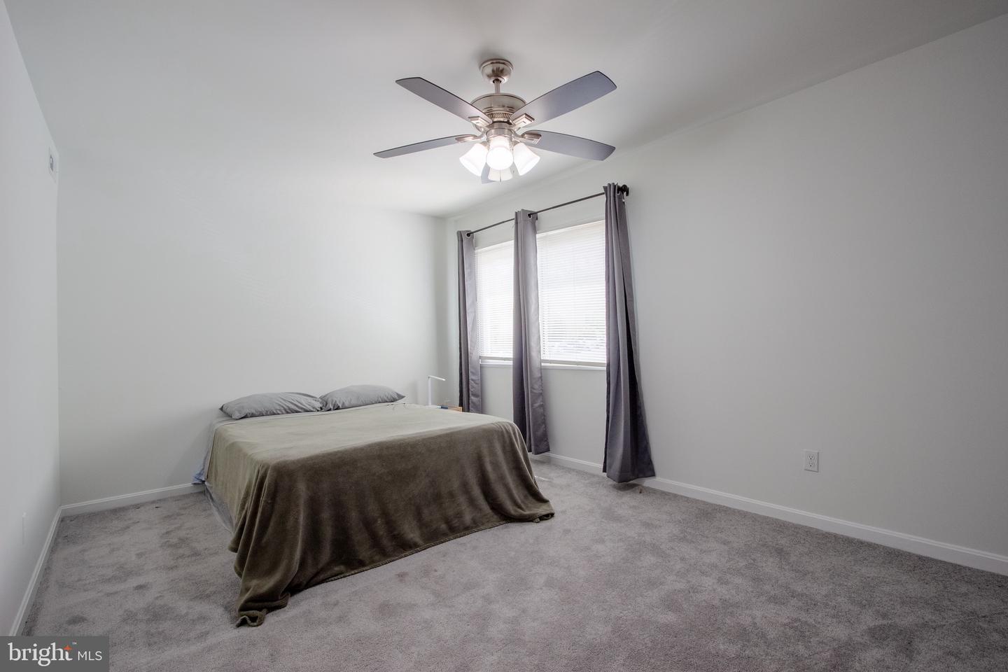 2905 CHARING CROSS RD #4, FALLS CHURCH, Virginia 22042, 3 Bedrooms Bedrooms, ,1 BathroomBathrooms,Residential,For sale,2905 CHARING CROSS RD #4,VAFX2235424 MLS # VAFX2235424