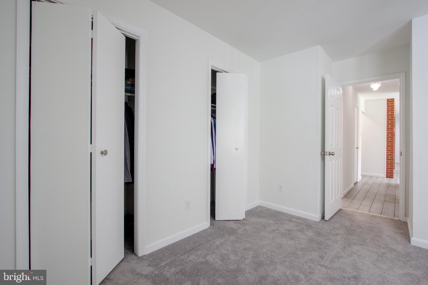 2905 CHARING CROSS RD #4, FALLS CHURCH, Virginia 22042, 3 Bedrooms Bedrooms, ,1 BathroomBathrooms,Residential,For sale,2905 CHARING CROSS RD #4,VAFX2235424 MLS # VAFX2235424